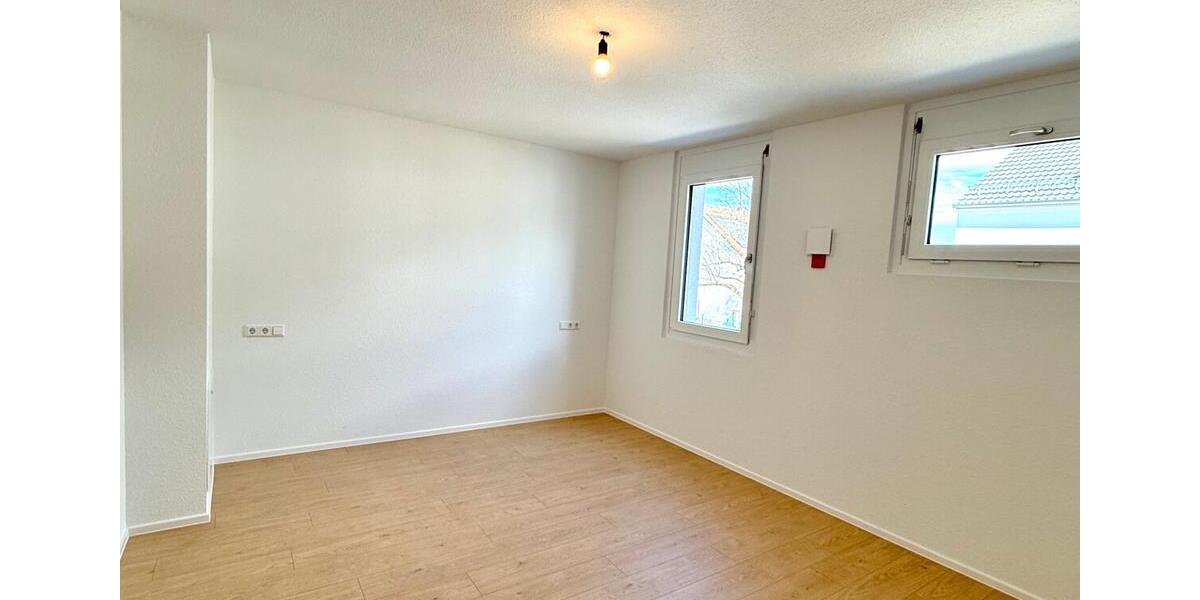 Neuwertiges Reihenhaus mit 5-Zimmern! 5 zimmer