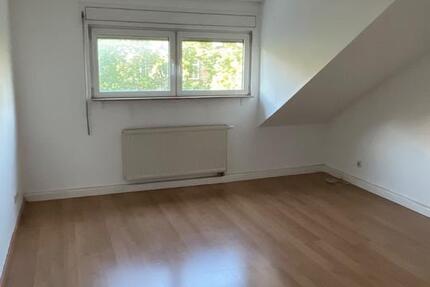Wohnung Karlsruhe - 2 Zimmer, 45 m&sup2;, 450&euro; | Angebot:26705158