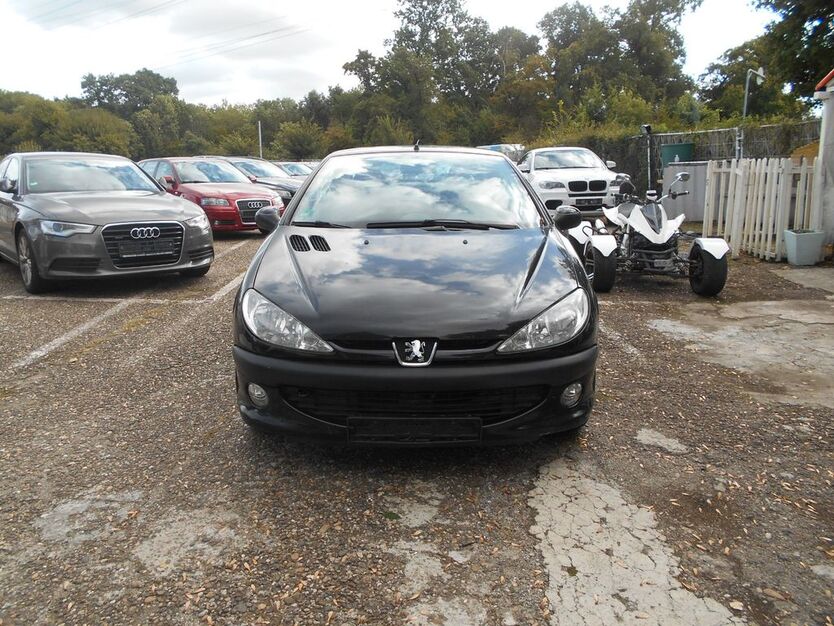 Peugeot 206 183.000 km 750 € Karlsruhe 76137