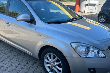 Kia ceed / Ceed 196.000 km 1.300 € Ubstadt 76698