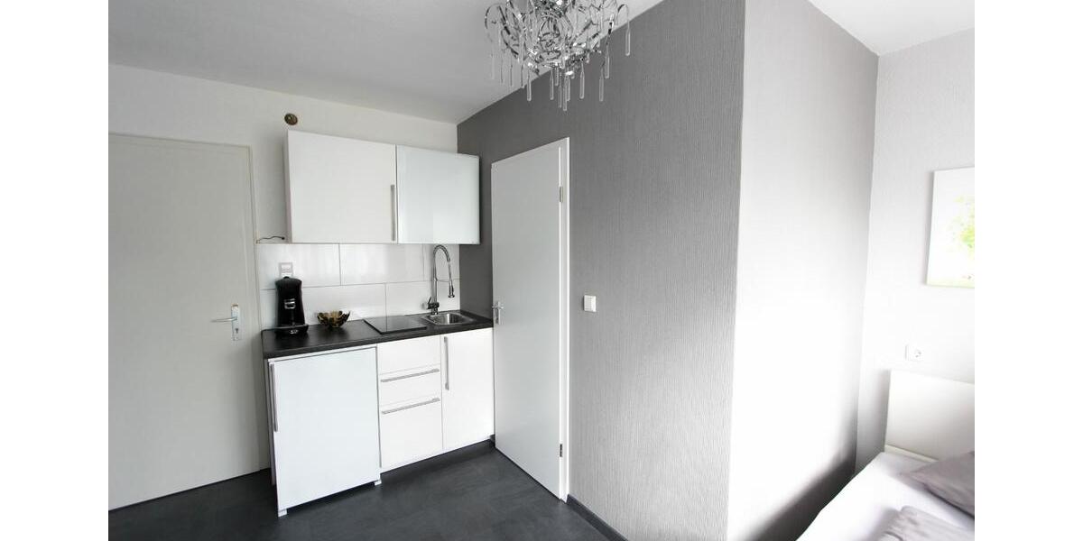 voll möbliertes Mini Apartment mit Küche & Bad 1 zimmer