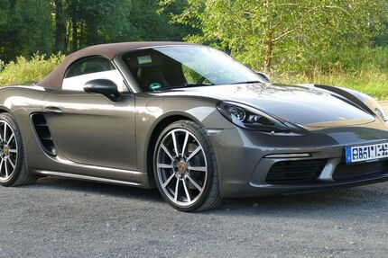 Porsche Boxster 38.000 km 61.718 &euro; pforzheim 75177