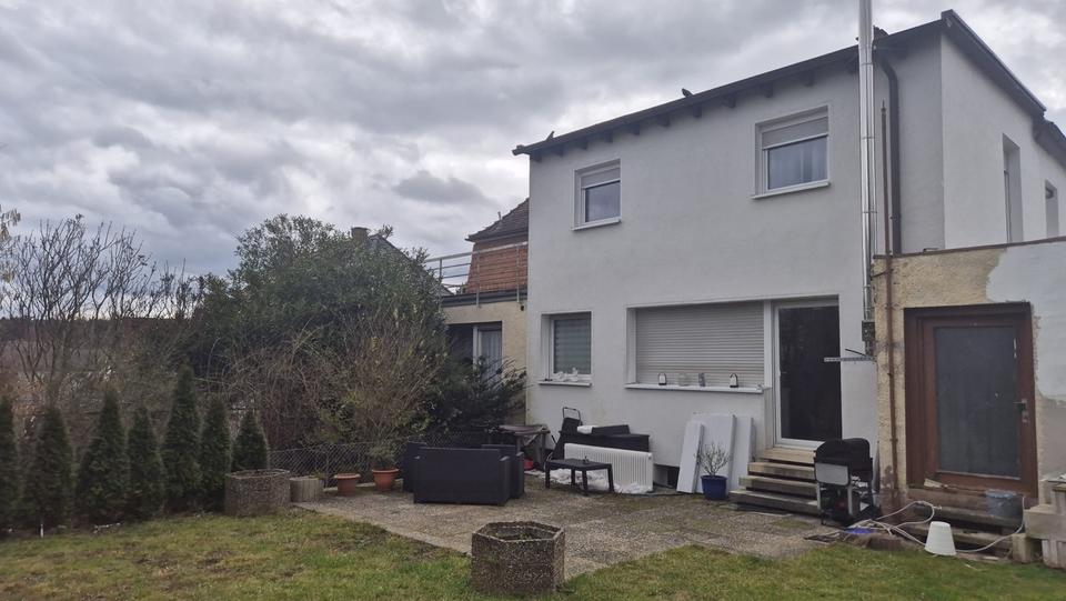 Doppelhaushälfte Pforzheim Nordstadt - 6 Zimmer, 180 m&sup2;, 490.000&euro; | Angebot:25452966