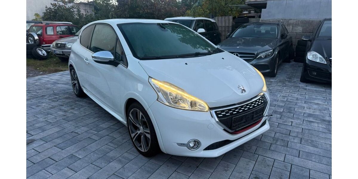 Peugeot 208 123.000 km 8.500 &euro; Waghäusel 68753