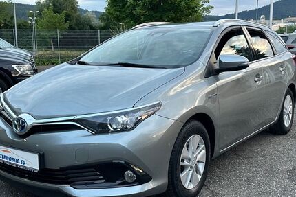 Toyota Auris 65.037 km 17.255 € Gernsbach 76593
