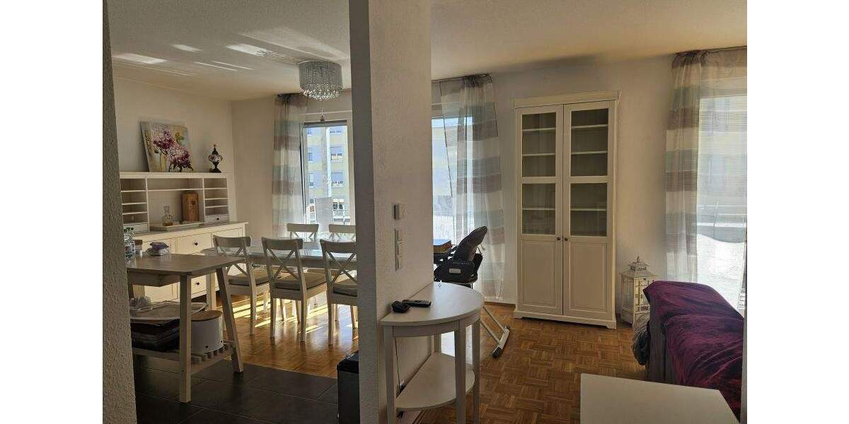 Etagenwohnung Rastatt - 3 Zimmer, 93 m&sup2;, 1.100&euro; | Angebot:25691559