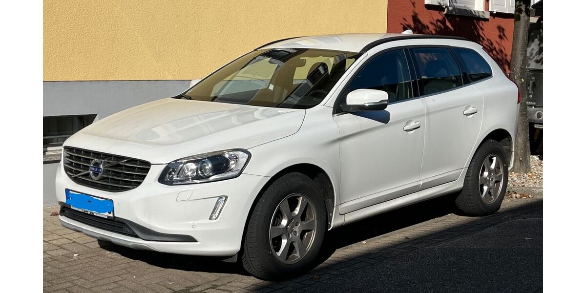 Volvo XC60 87.500 km 20.800 &euro; Forst 76694