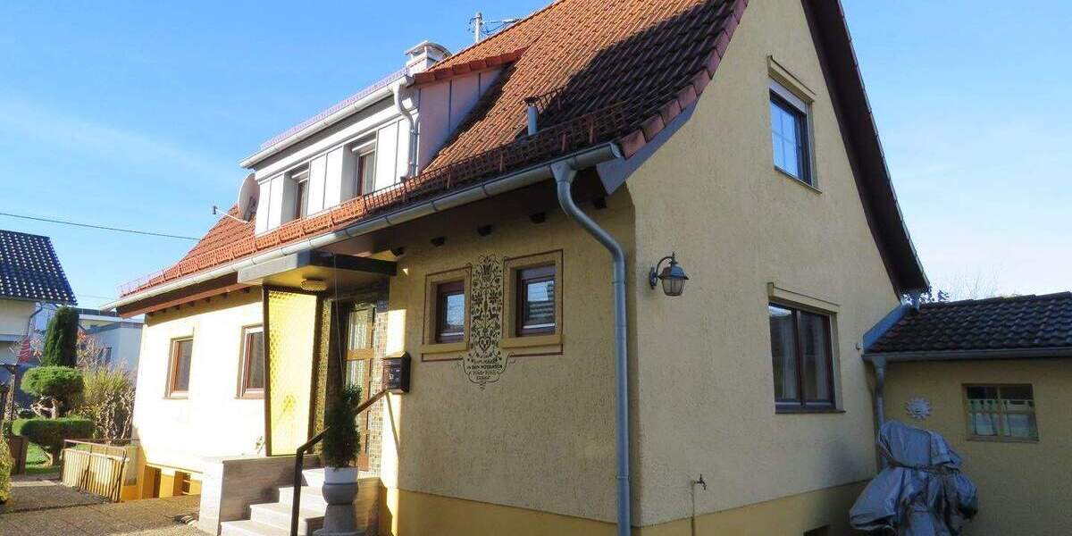 Einziehen und sich Wohlfühlen incl. weiterer Bauplatz 4 zimmer