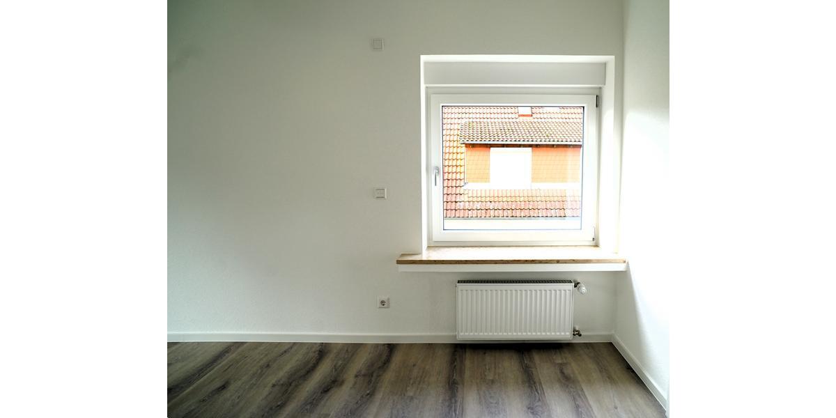Etagenwohnung Pforzheim Büchenbronn - 4 Zimmer, 102 m&sup2;, 1.200&euro; | Angebot:26383043