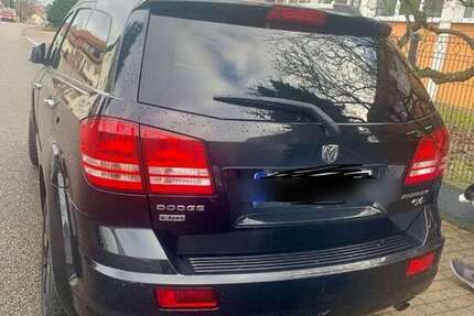 Dodge Journey 2.120.000 km 4.500 &euro; Conweiler 75334