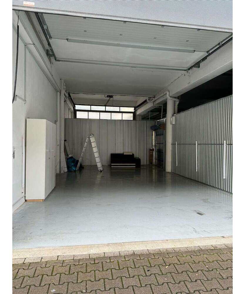 Halle in Pforzheim 1.100 € 60 m²