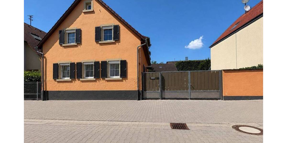 Mehrfamilienhaus, Wohnhaus Karlsruhe Knielingen - 8 Zimmer, 244 m&sup2;, 670.000&euro; | Angebot:26826320