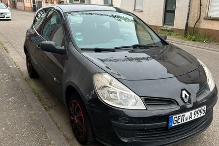 Renault Clio 109.000 km 2.250 &euro; Freckenfeld 76872