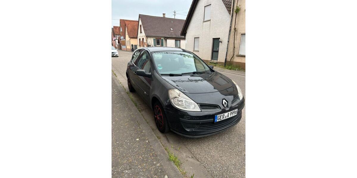Renault Clio 109.000 km 2.250 &euro; Freckenfeld 76872