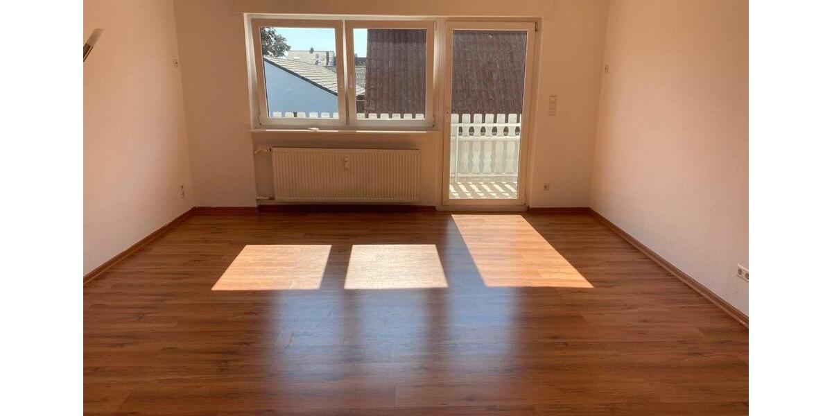 Etagenwohnung Karlsruhe Neureut - 3 Zimmer, 110 m&sup2;, 1.400&euro; | Angebot:24762121