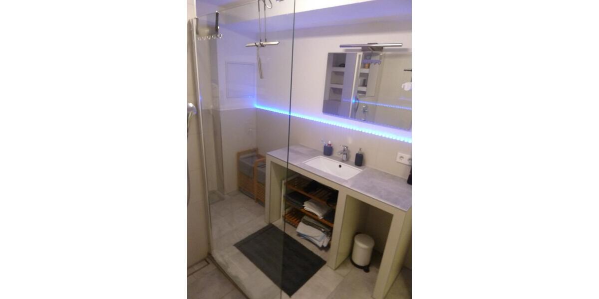 Etagenwohnung Karlsruhe Knielingen - 2 Zimmer, 75 m&sup2;, 975&euro; | Angebot:26067296