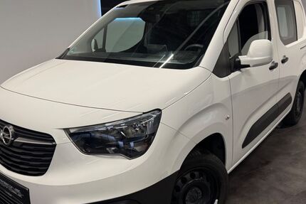 Opel Combo 139.979 km 9.990 &euro; Bretten 75015