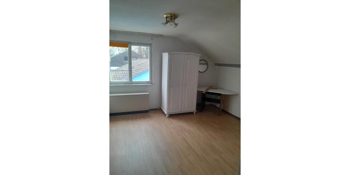 Dachgeschoßwohnung Ispringen - 1.5 Zimmer, 30 m&sup2;, 360&euro; | Angebot:26251909