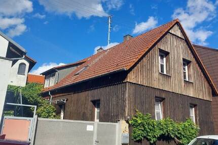 Gemütliches Einfamilienhaus mit Schopf, Garage und Büroraum über der Garage! 4 zimmer