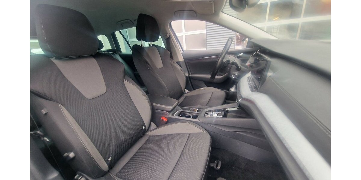 Skoda Octavia Tour 4x4 NAVI Klimaautomatik Automatik 190.000 km 17.899 &euro; Landau 76829