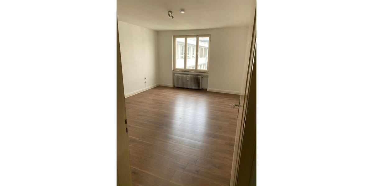 Etagenwohnung Pforzheim Weststadt - 3 Zimmer, 92 m&sup2;, 750&euro; | Angebot:24675525