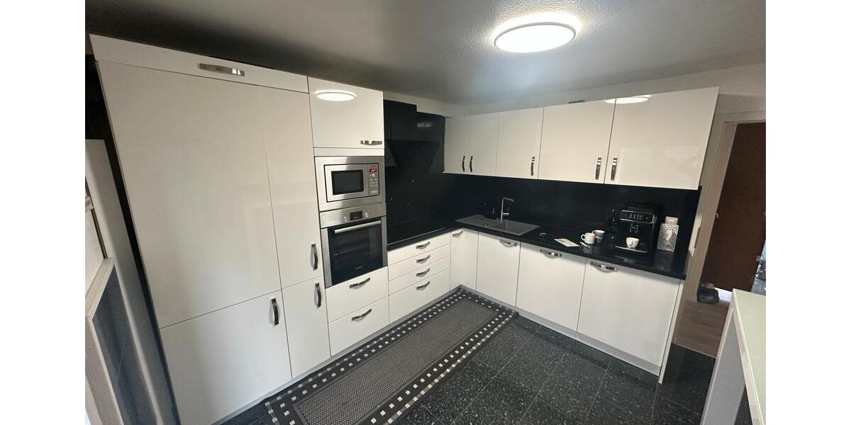 Etagenwohnung Pforzheim - 3 Zimmer, 80 m&sup2;, 1.100&euro; | Angebot:26702470