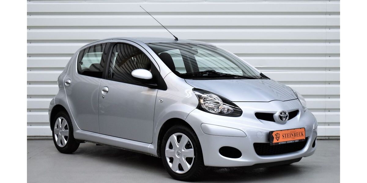 Toyota Aygo (X) 13.700 km 10.990 &euro; Forst 76694