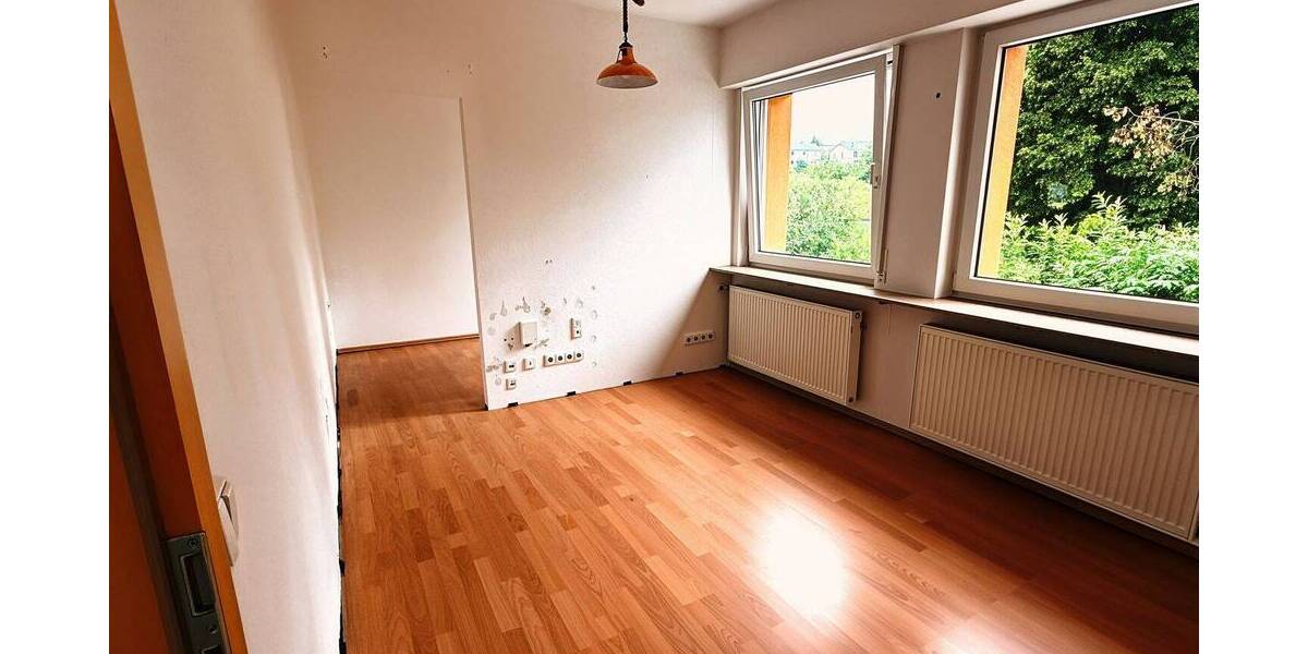 Einfamilienhaus Pforzheim Südweststadt - 7 Zimmer, 230 m&sup2;, 395.000&euro; | Angebot:22189789