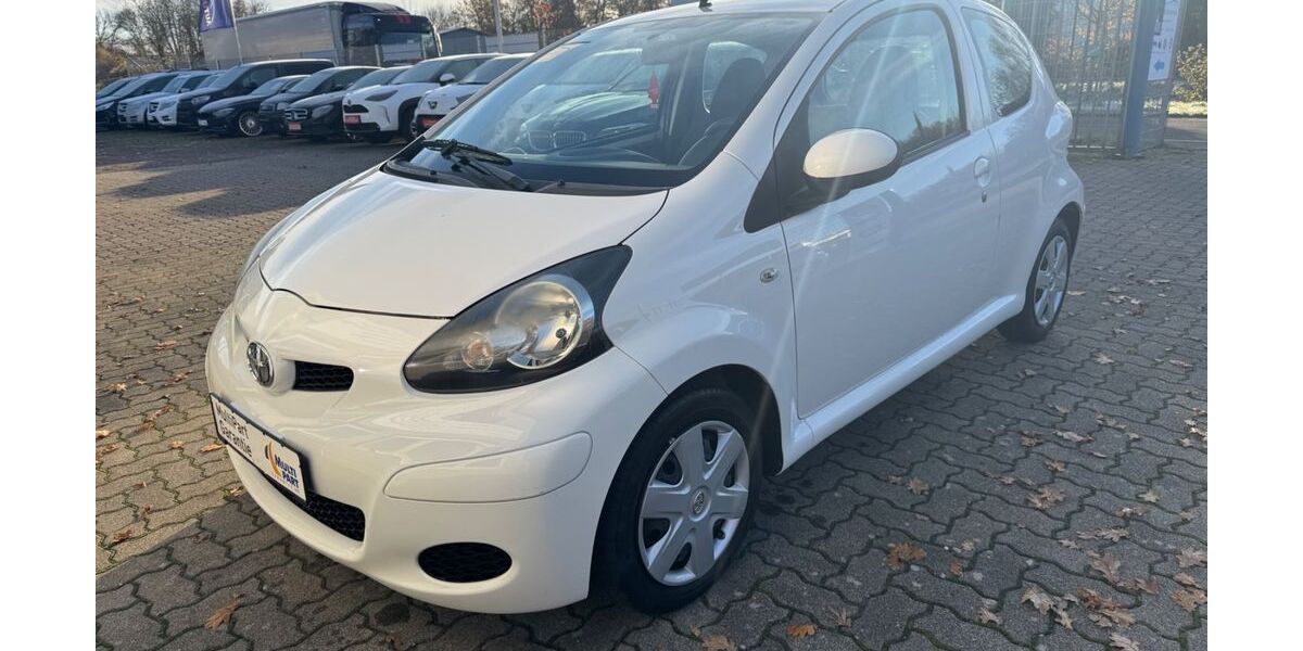 Toyota Aygo (X) 171.200 km 1.999 &euro; Bornheim 76879