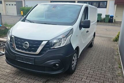 Nissan NV300