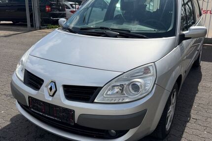 Renault Scenic 116.000 km 2.499 &euro; Karlsruhe 76135