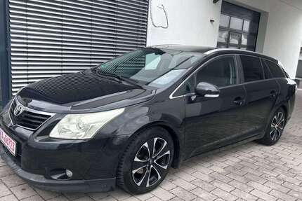 Toyota Avensis 329.000 km 2.800 &euro; Bruchsal 76646