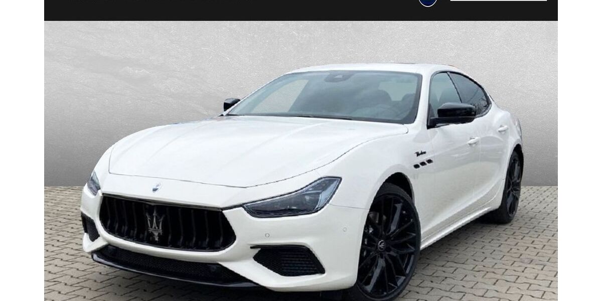 Maserati Ghibli 18.000 km 73.999 &euro; Karlsruhe 76187