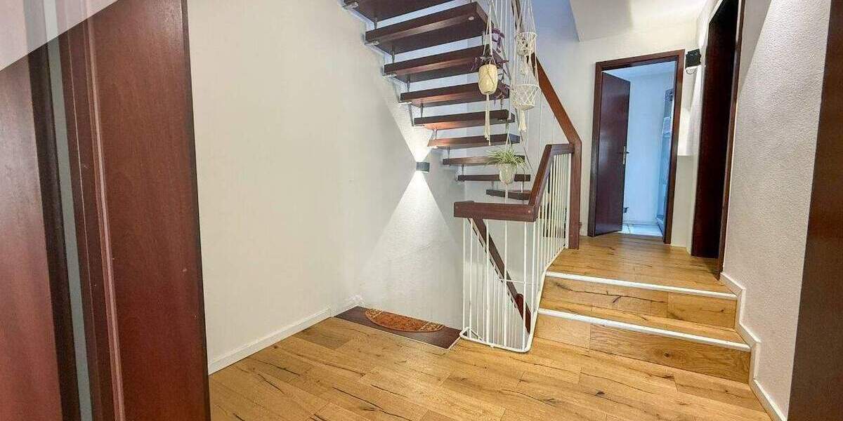 Reihenmittelhaus Karlsruhe Durlach - 4 Zimmer, 167 m&sup2;, 650.000&euro; | Angebot:25727865