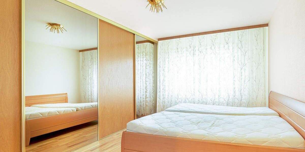 Etagenwohnung Karlsruhe / Neureut Neureut - 3 Zimmer, 90 m&sup2;, 325.000&euro; | Angebot:25862354