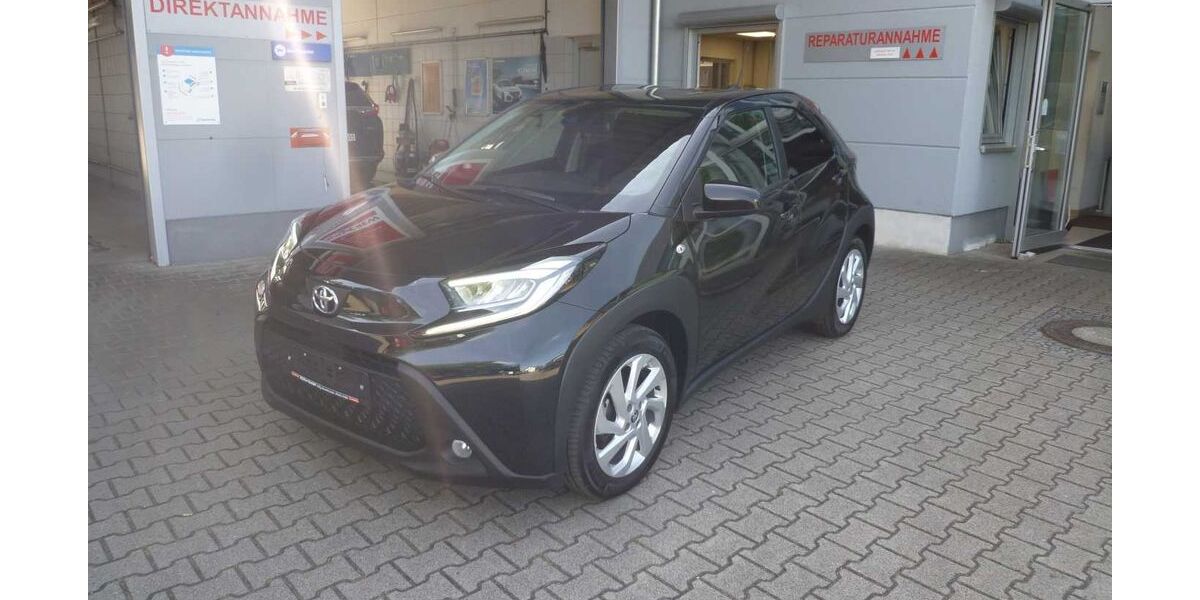 Toyota Aygo (X) 24.600 km 15.555 &euro; Ettlingen-Bruchhausen 76275