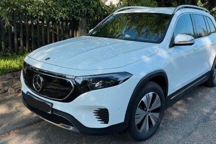 Mercedes EQB