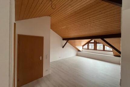 Helle und gepflegte 2,5 Zimmer Wohnung in Zentrale Lge 2.5 zimmer