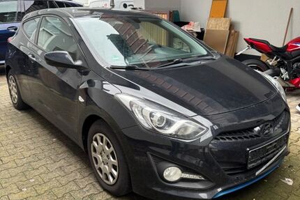 Hyundai i30 203.000 km 2.900 &euro; Rheinstetten 76287