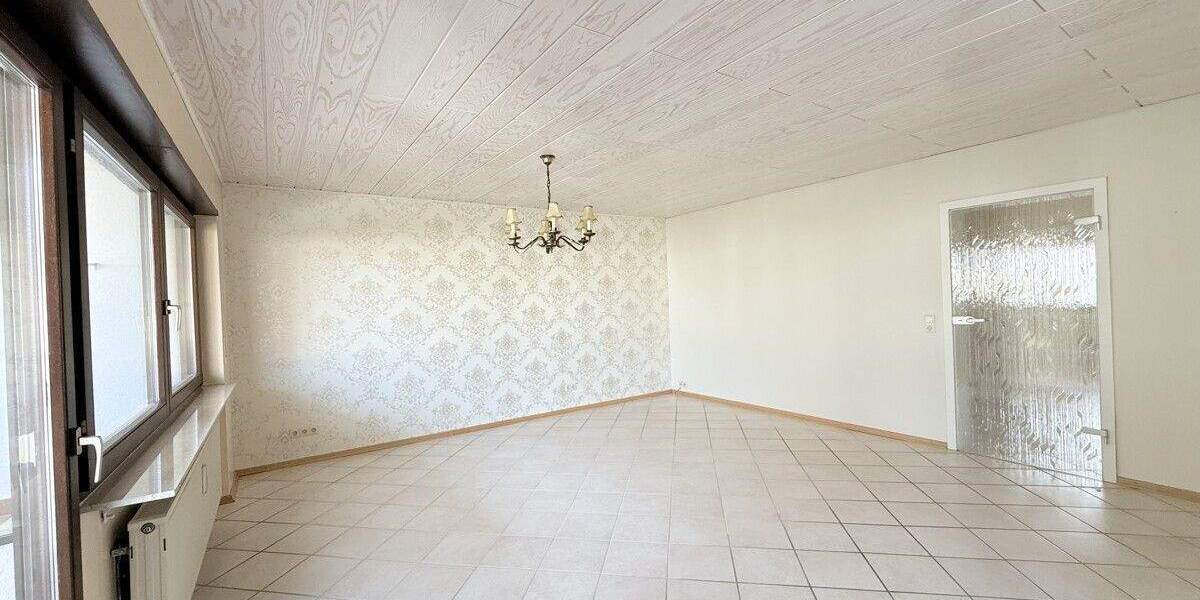 Etagenwohnung Stutensee Blankenloch - 3 Zimmer, 98 m&sup2;, 295.000&euro; | Angebot:25815373