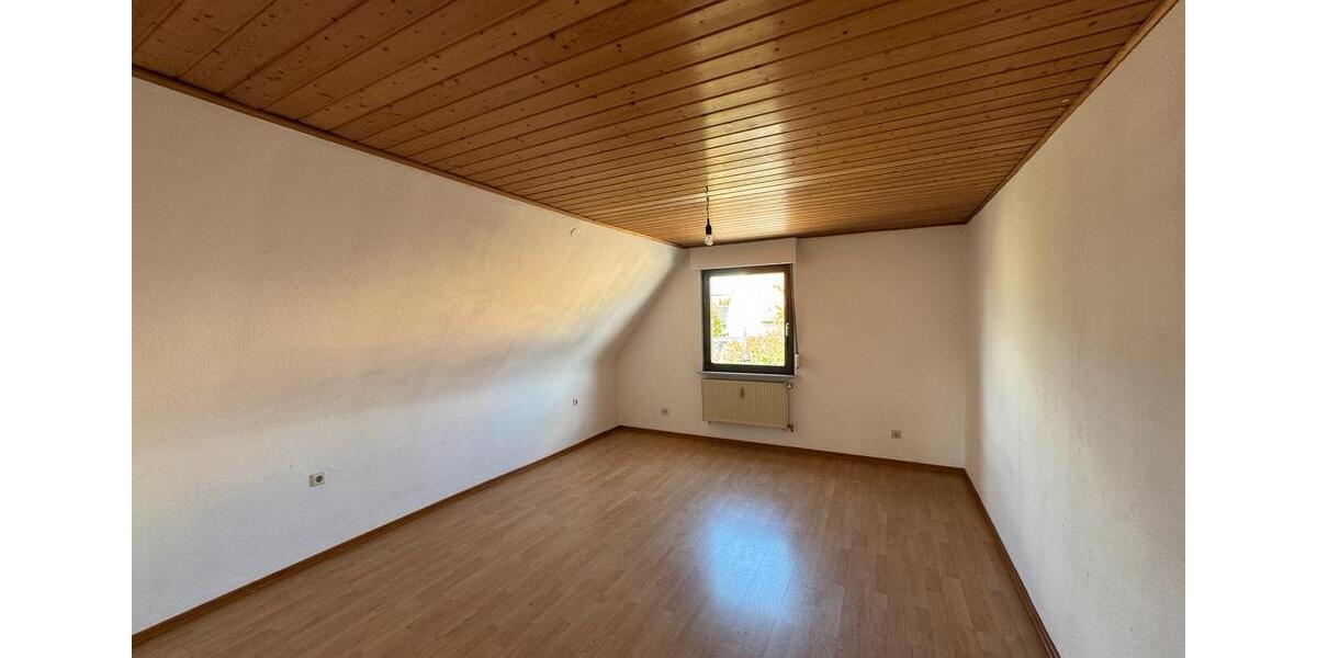 Einfamilienhaus Rheinstetten - 11 Zimmer, 226 m&sup2;, 430.000&euro; | Angebot:27121590