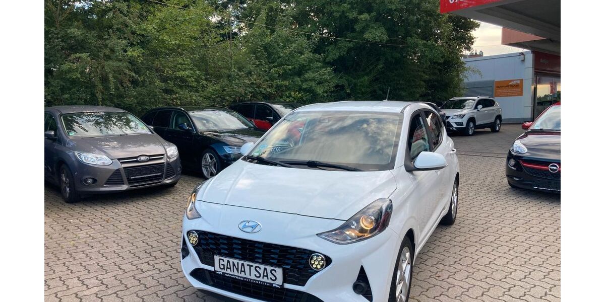 Hyundai i10 27.000 km 10.800 &euro; Neumalsch 76316