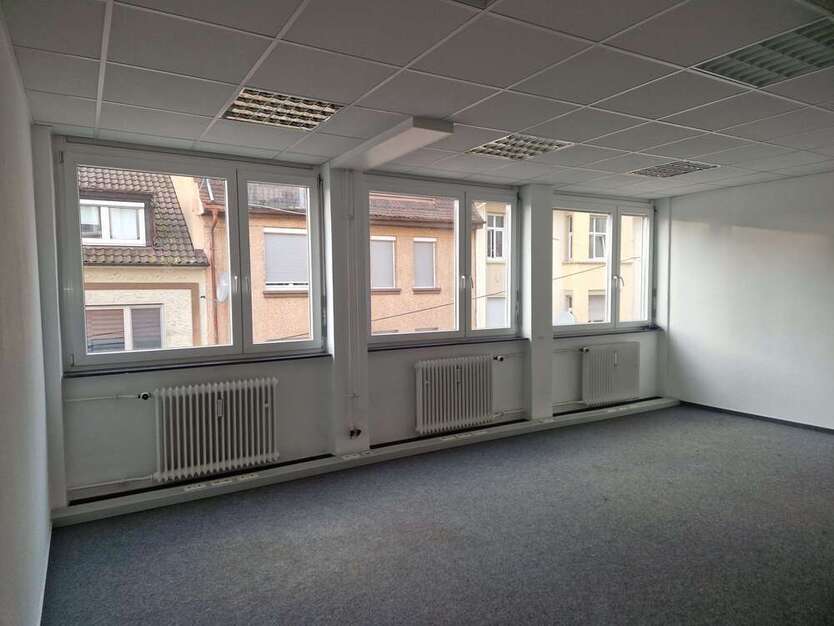 Büro in Pforzheim 275 € 35 m²