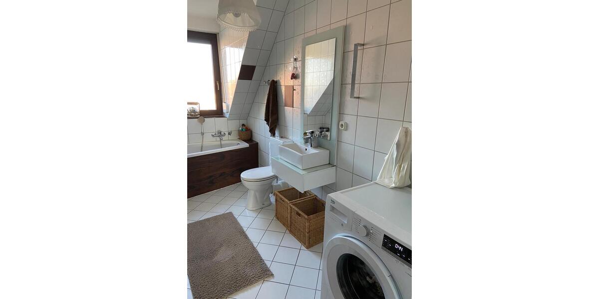 Dachgeschoßwohnung Philippsburg - 4 Zimmer, 101 m&sup2;, 365.000&euro; | Angebot:26907983