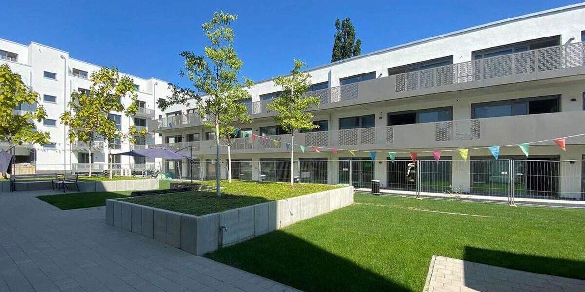 Etagenwohnung Karlsruhe Mühlburg - 2 Zimmer, 77 m&sup2;, 1.395&euro; | Angebot:25538712