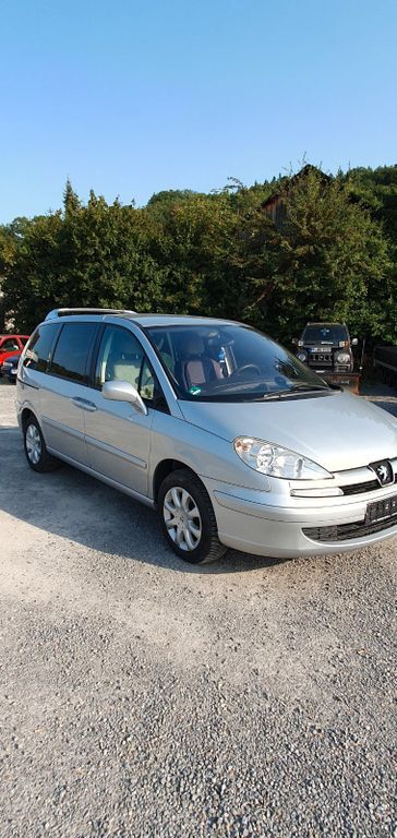 Peugeot 807 236.376 km 2.699 € Mühlacker 75417