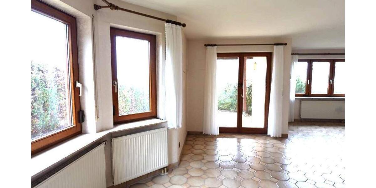 Doppelhaushälfte Pforzheim Nordstadt - 3 Zimmer, 92 m&sup2;, 465.000&euro; | Angebot:24426637