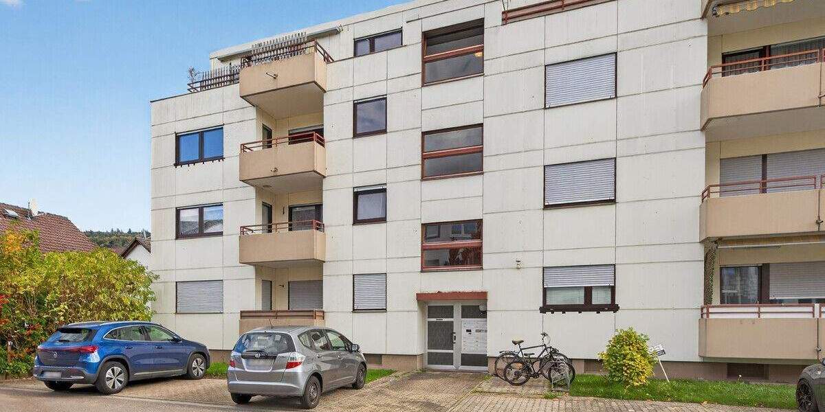 Sanierte Wohnung mit Balkon & Garage - Sanierungsmaßnahmen am Gebäude geplant 3 zimmer