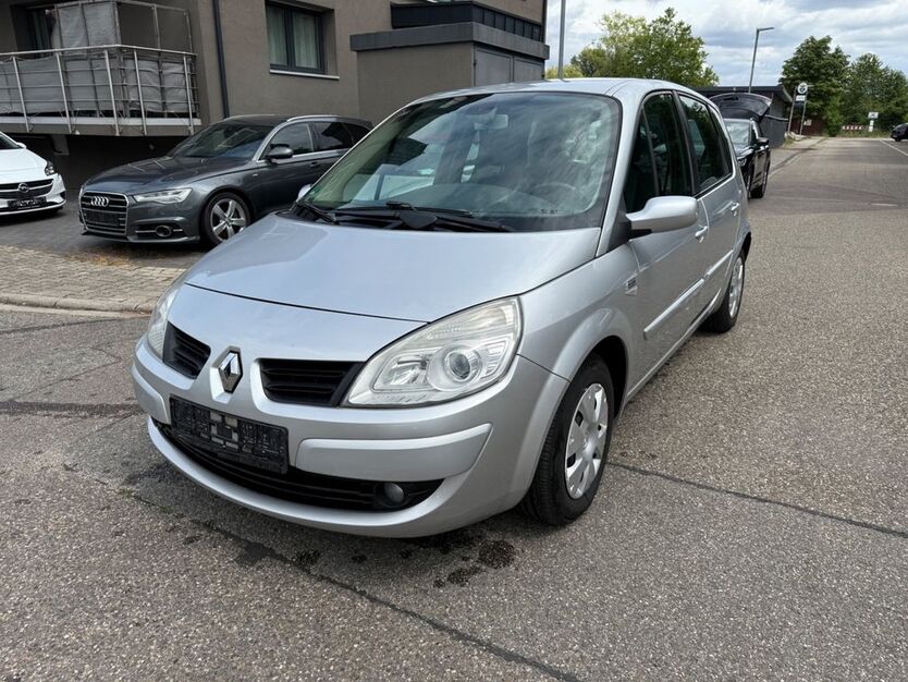 Renault Scenic 137.400 km 2.450 € Kronau 76709