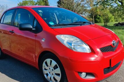 Toyota Yaris 230.700 km 2.600 &euro; Karlsruhe 76187